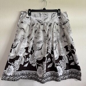 Ann Taylor Skirt Women's 14 White Black Floral‎ Lined Pleated Side Zip Casual